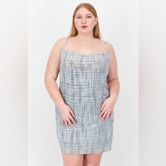 Forever 21 Women Plus Size Textured Gray Mini Casual Dress - Size 2X - Picture 1 of 6